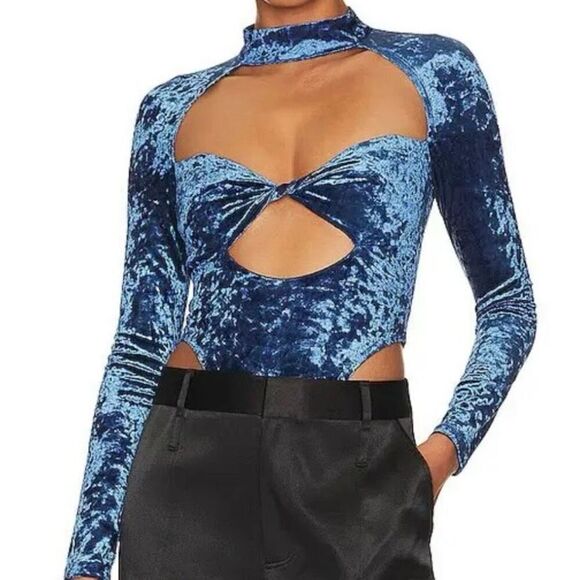 H:ours Daria Blue Crushed Velvet Twist Bust Long Sleeve Bodysuit NWT Size Small - Picture 1 of 9
